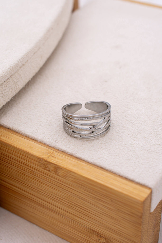 Lines Silver